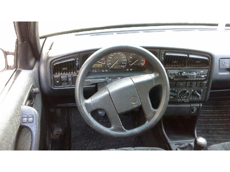 volkswagen passat berlina (312) del año 1993