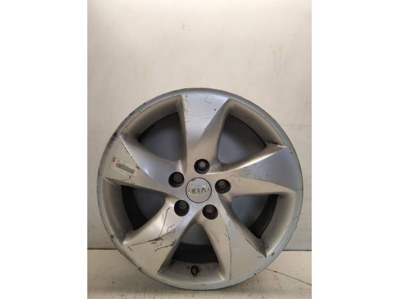 Recambio de llanta aluminio para kia carens (un) active referencia OEM IAM 17-5-TORNILLOS ET46 