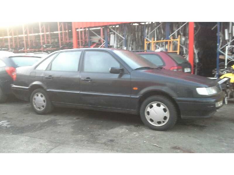 volkswagen passat berlina (3a2) del año 1994