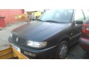 VOLKSWAGEN PASSAT BERLINA (3A2)