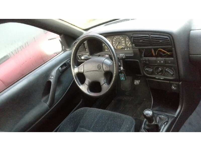 volkswagen passat berlina (3a2) del año 1994