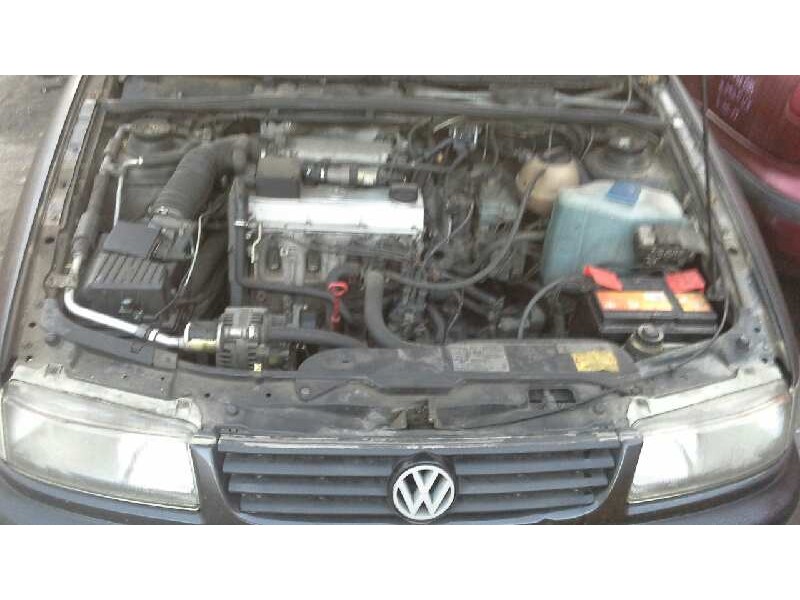 volkswagen passat berlina (3a2) del año 1994