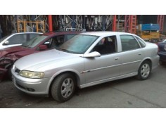 opel vectra b berlina del año 2000