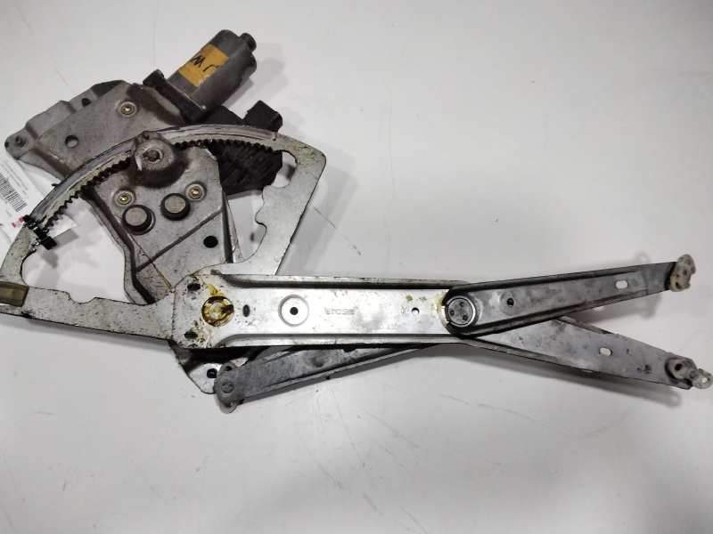 Recambio de elevalunas delantero derecho para opel astra f berlina básico referencia OEM IAM 90560430  