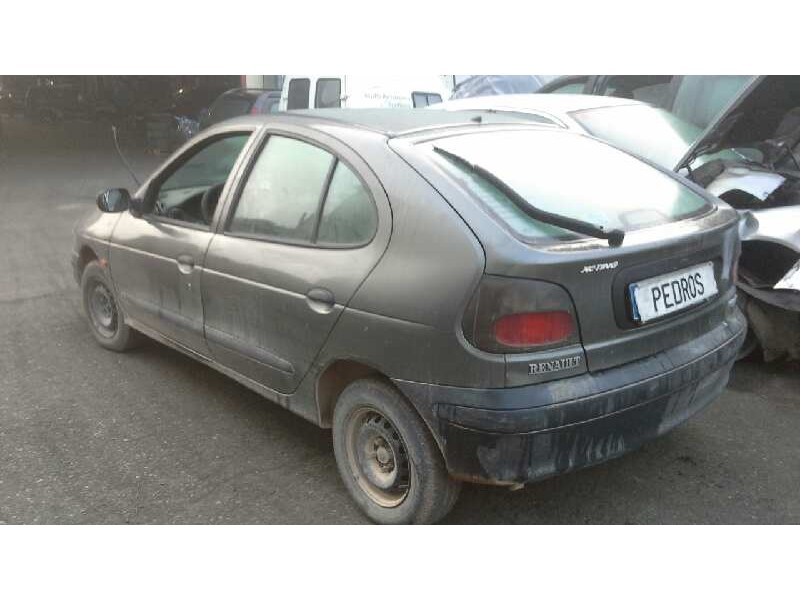 renault megane i berlina hatchback (ba0) del año 1996
