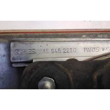 Recambio de piloto trasero central para seat toledo (1m2) select referencia OEM IAM 1M5945225C  
