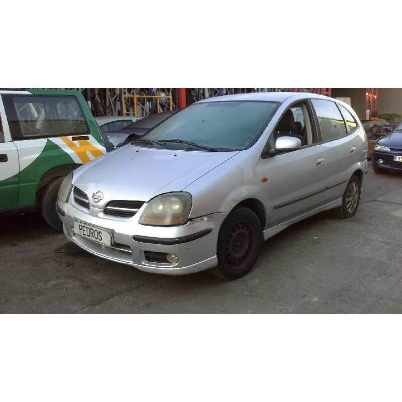 nissan almera tino (v10m) del año 2001