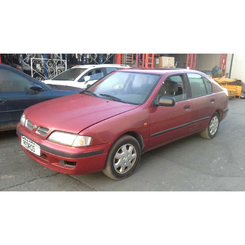 nissan primera berlina (p11) del año 1996