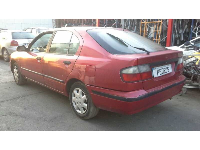 nissan primera berlina (p11) del año 1996