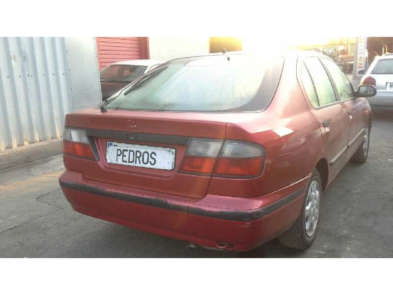 nissan primera berlina (p11) del año 1996