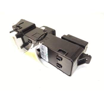 Recambio de mando elevalunas trasero izquierdo para hyundai tucson (tl, tle) 2.0 crdi referencia OEM IAM 93580D3021  