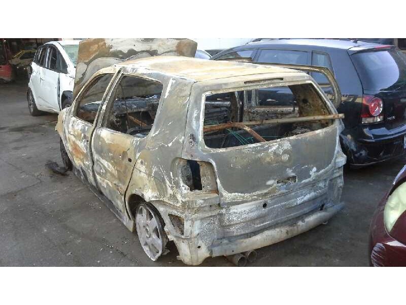 volkswagen polo berlina (6n2) del año 2000