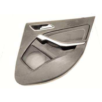 GUARNECIDO PUERTA TRASERA DERECHA A1767301400 