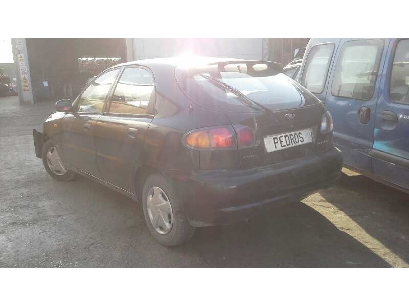 daewoo lanos del año 2002