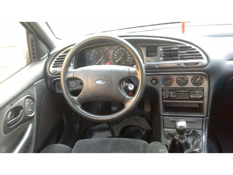 ford mondeo berlina/familiar (fd) del año 1994
