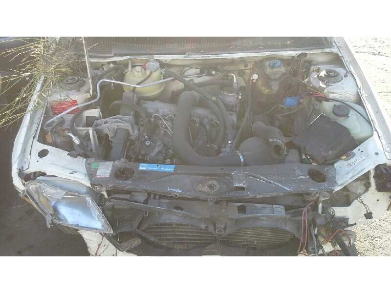 peugeot 205 berlina del año 1989