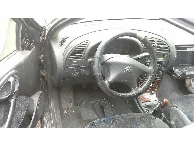 citroen xsara berlina del año 2001