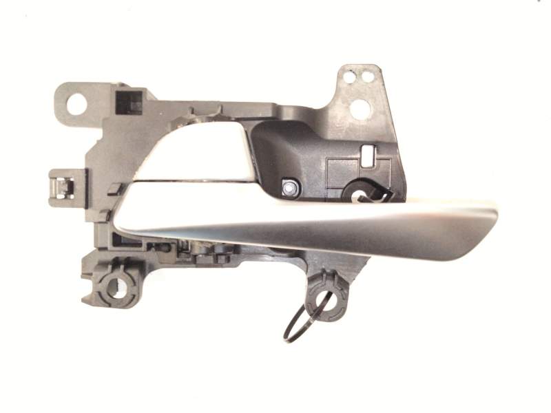 Recambio de maneta interior trasera izquierda para hyundai tucson (tl, tle) 2.0 crdi referencia OEM IAM 83610D7010  