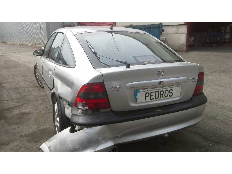 opel vectra b berlina del año 1998