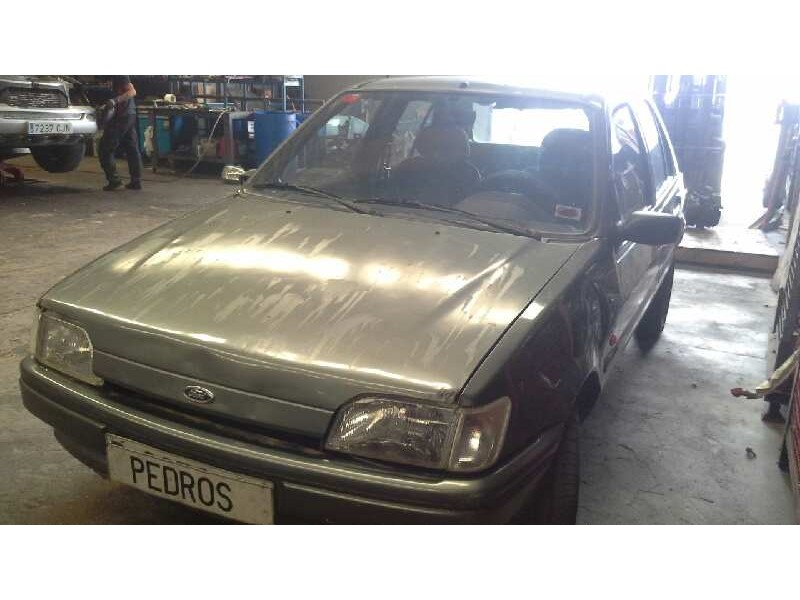 ford fiesta berlina (dx) del año 1995