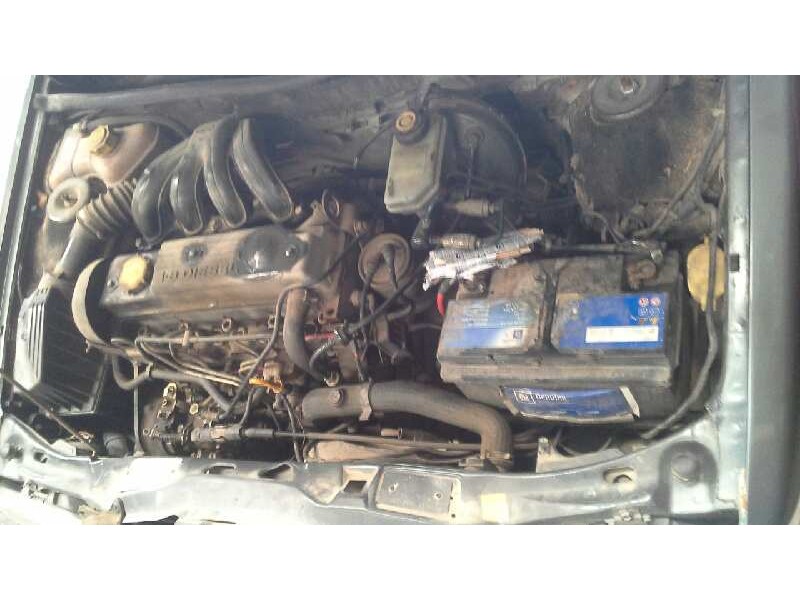 ford fiesta berlina (dx) del año 1995