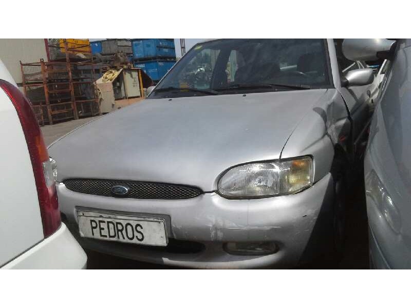 ford escort berlina/turnier del año 1998