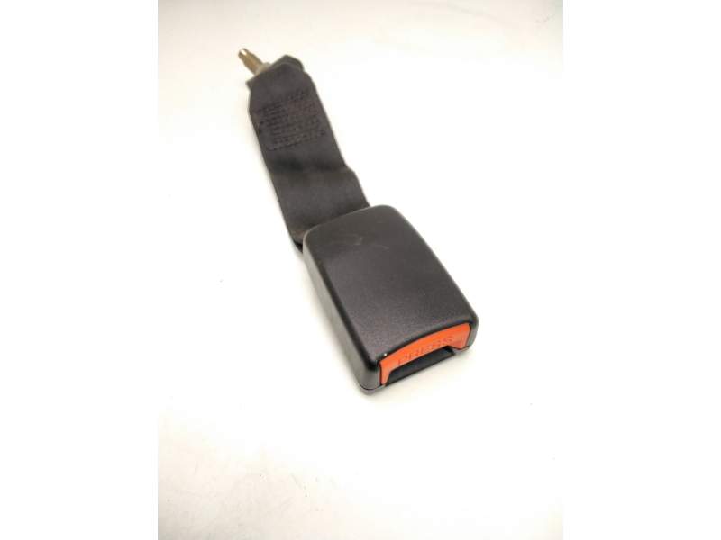 Recambio de enganche cinturon trasero izquierdo para nissan terrano ii (r20) 2.7 td 4wd referencia OEM IAM 888420F010  