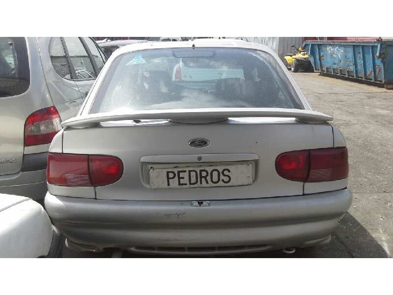 ford escort berlina/turnier del año 1998