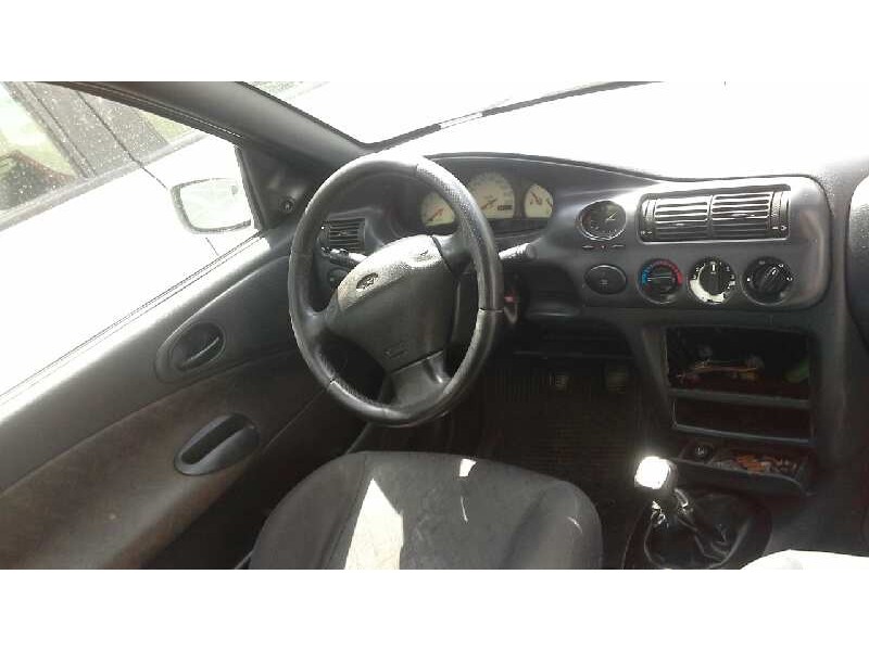 ford escort berlina/turnier del año 1998