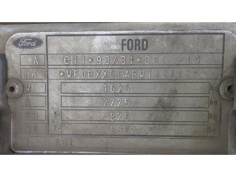 ford escort berlina/turnier del año 1998