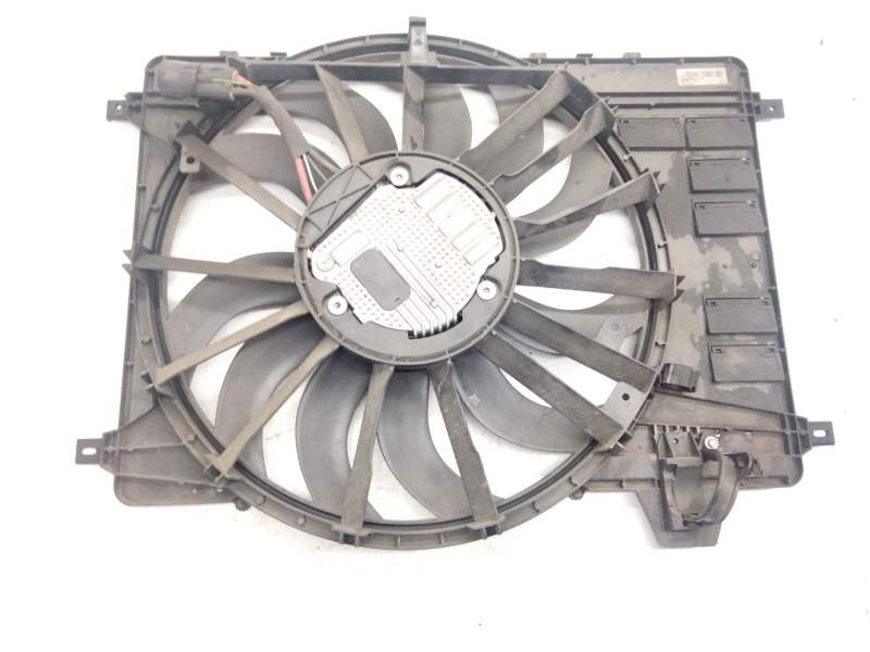 Recambio de electroventilador para land rover evoque 2.0 td4 cat referencia OEM IAM GJ328C607BC  
