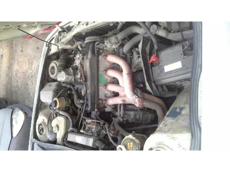 renault 21 berlina (b/l48) del año 1990