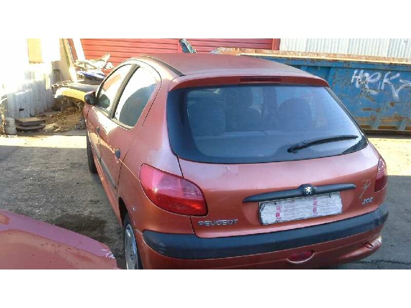 peugeot 206 berlina del año 1999