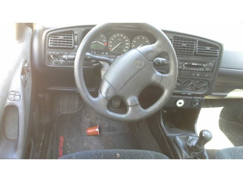 volkswagen passat berlina (3a2) del año 1996