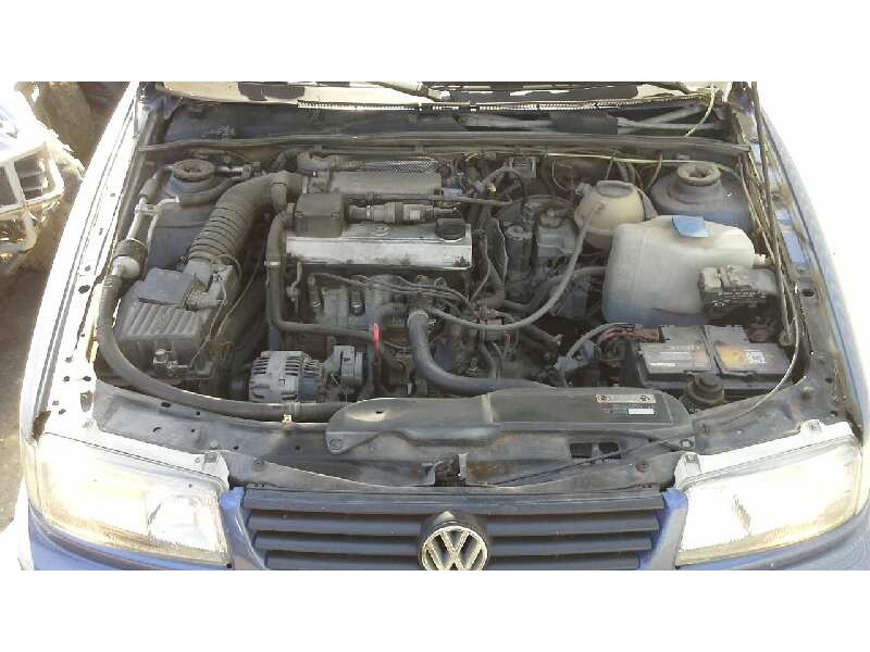 volkswagen passat berlina (3a2) del año 1996