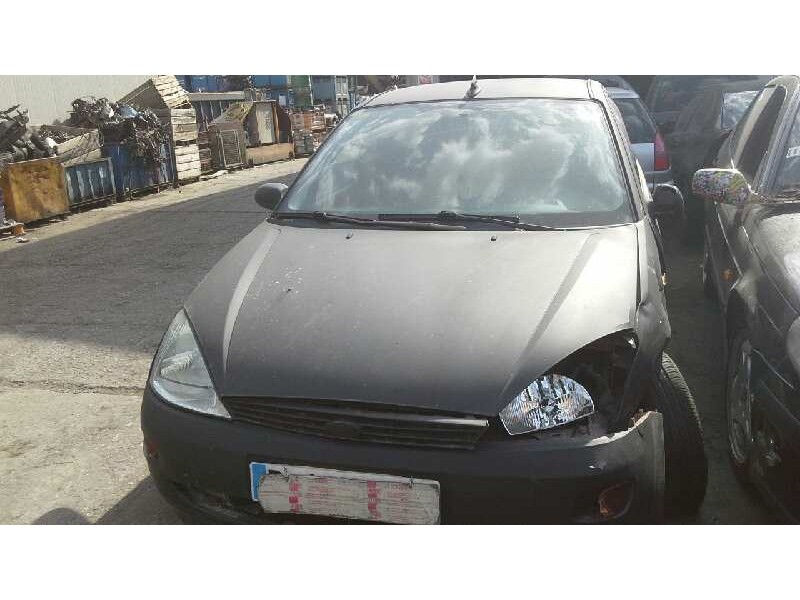 ford focus berlina (cak) del año 1999