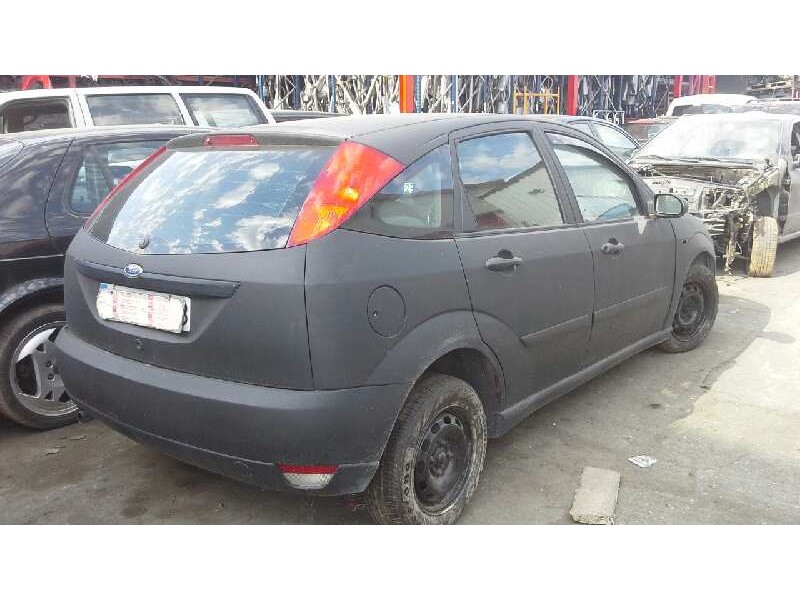 ford focus berlina (cak) del año 1999