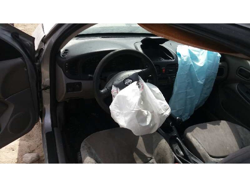 nissan almera (n16/e) del año 2000