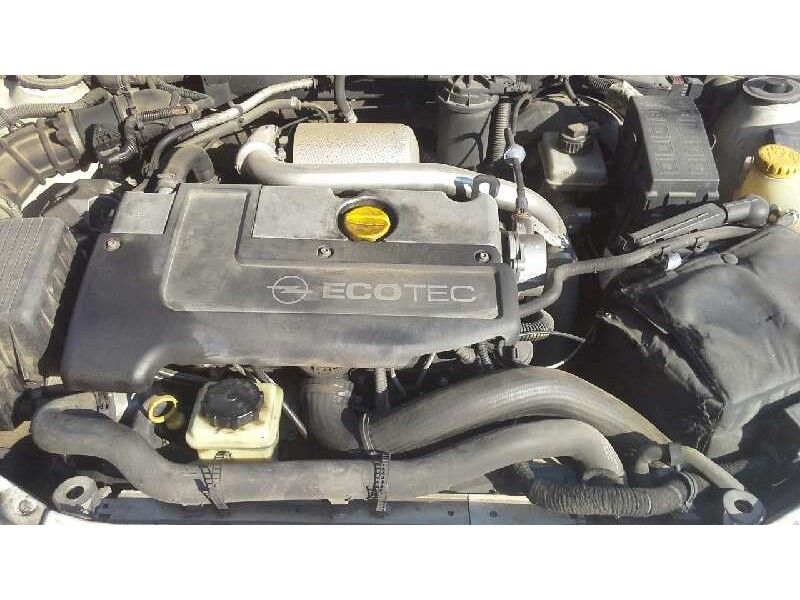 opel vectra b berlina del año 1999