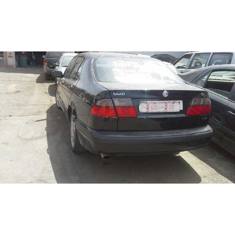 saab 9-5 sedán del año 2000