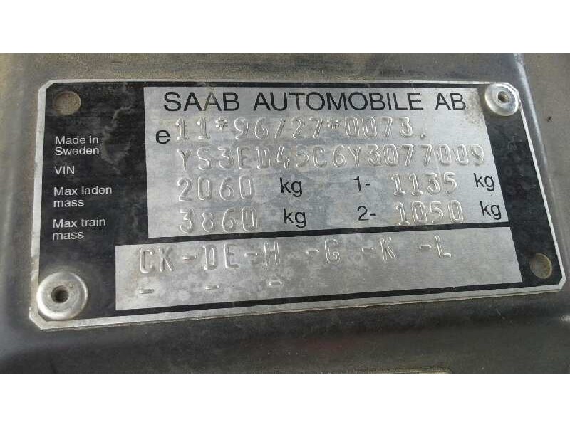 saab 9-5 sedán del año 2000