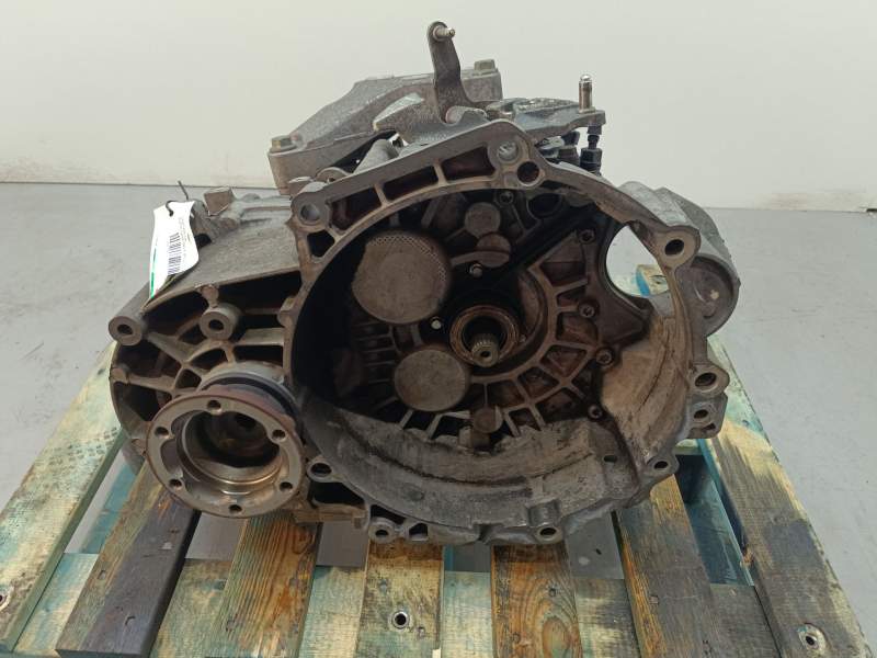 Recambio de caja cambios para audi a3 sportback (8p) 2.0 tdi referencia OEM IAM HDU  