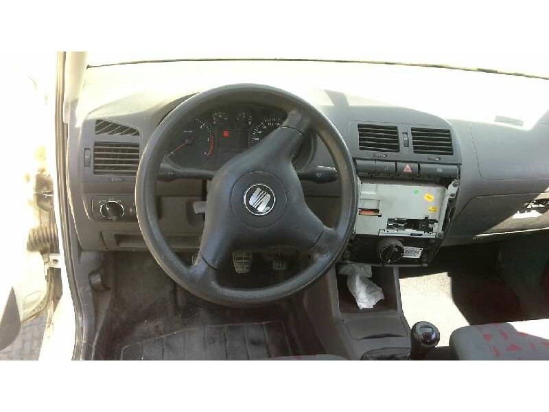 seat cordoba berlina (6k2) del año 1999