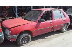 peugeot 205 berlina del año 1987