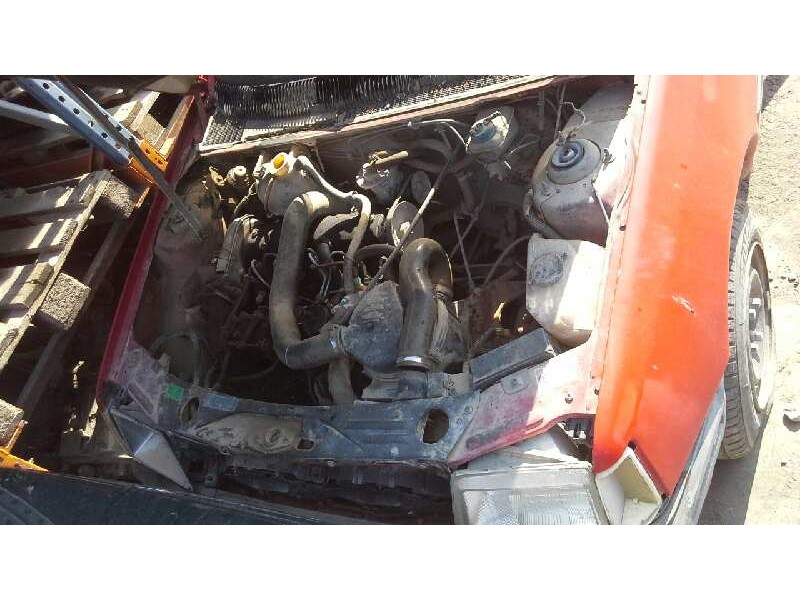 peugeot 205 berlina del año 1987