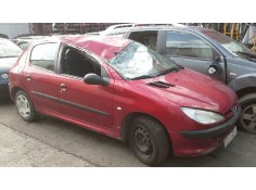 peugeot 206 berlina del año 2000