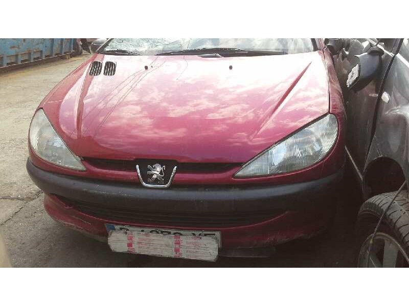 peugeot 206 berlina del año 2000