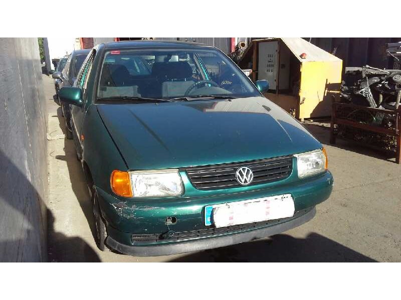 volkswagen polo berlina (6n1) del año 1996