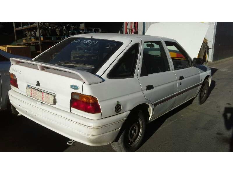 ford escort berlina/turnier del año 1991