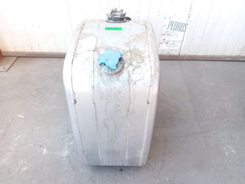 Recambio de deposito adblue para scania r480 referencia OEM IAM 21065425  